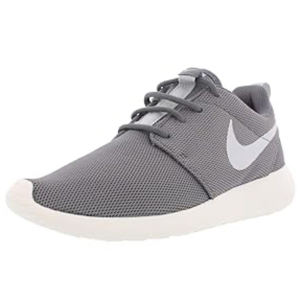 Nike Roshe One Sneaker Shoe 7.5 Women Cool Grey Pure Platinum Summit White Train